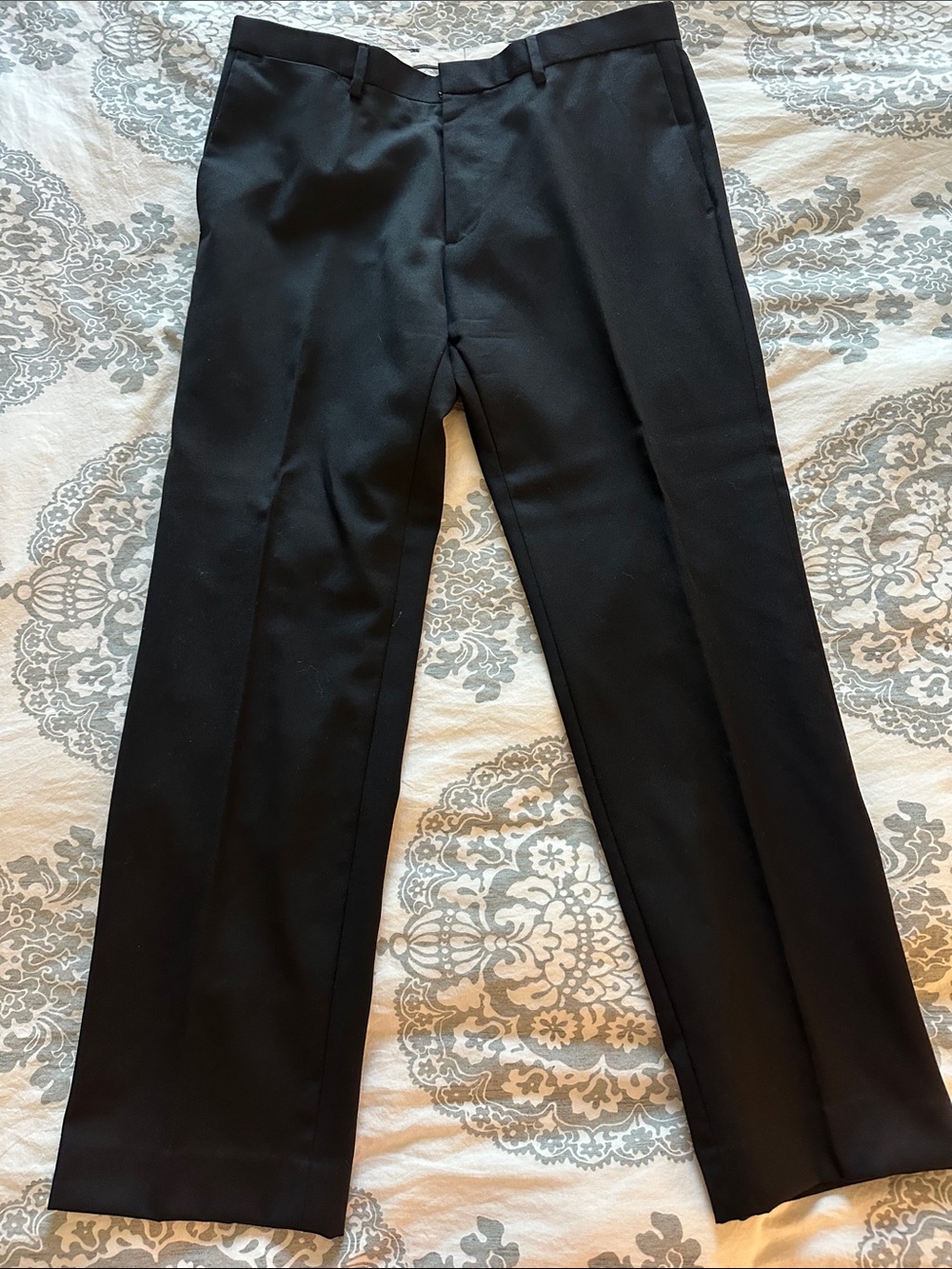 Banana Republic Men’s Black Flat-Front Dress Pants